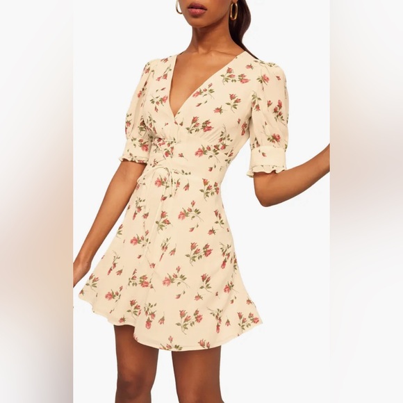 Reformation Steph dress in Florence - Picture 2 of 7